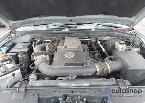 2011 Nissan Pathfinder Silver z USA, uszkodzony, nr VIN 5N1AR1NB5BC609236